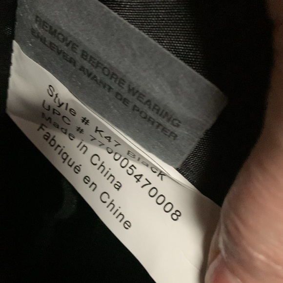 Bugatti Expandable Executive Carrying Case w/ handles/adjustable shoulder strap - Picture 10 of 17